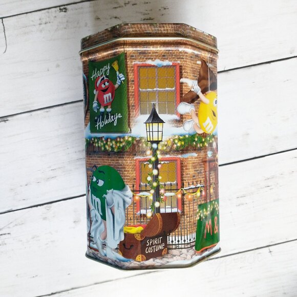 M&M’s Christmas Village Clock Tower #10 Collectible Tin Street Players 2000 Mars - Picture 6 of 16